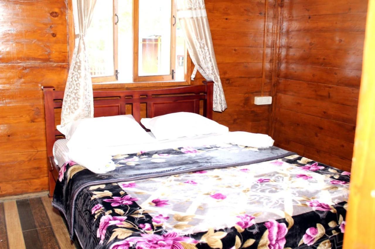 Vicky Wood House Villa Ooty Buitenkant foto